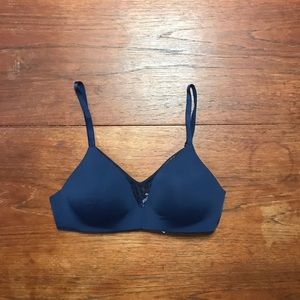 Victoria’s Secret Navy Blue Laced Bra 32C